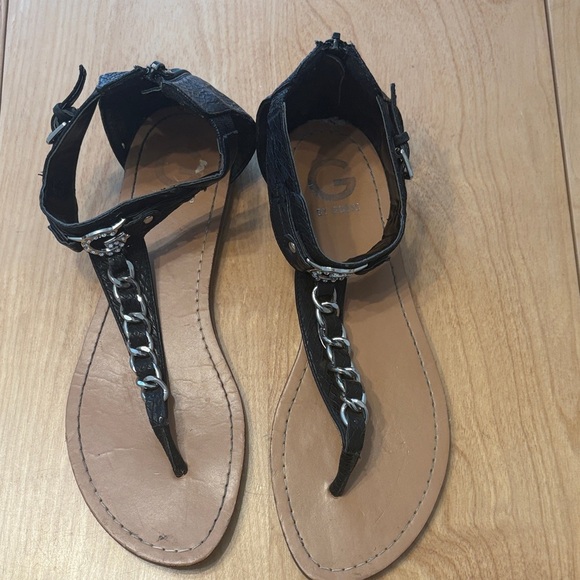 G By Guess Black Faux Leather Sandals with Chain Detail. Size 8.5 - Picture 1 of 8